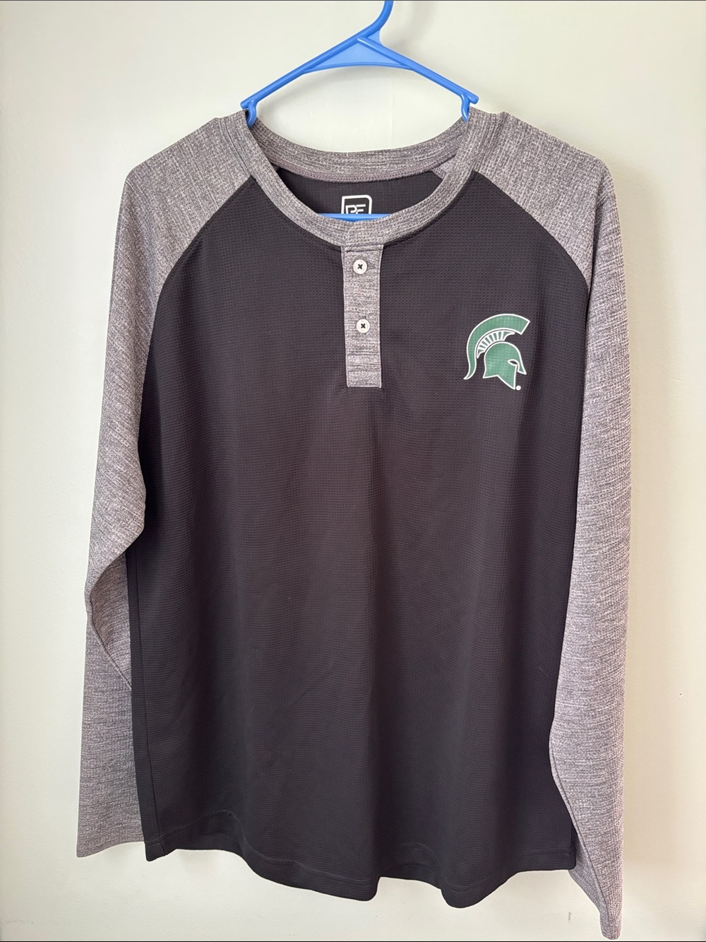 Pro Edge Black and Gray Michigan state Spartan Logo